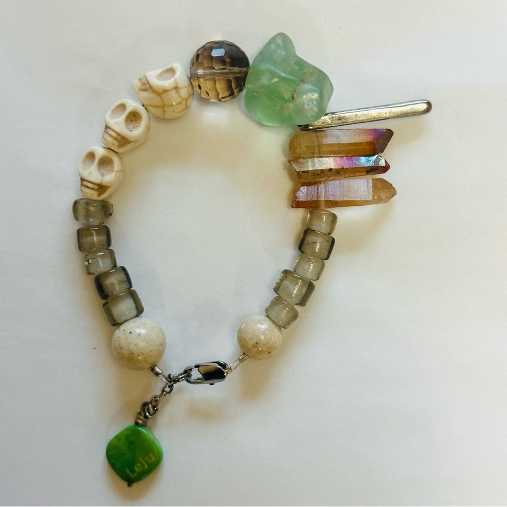Unique Beaded Bracelet with Skulls and Stones
